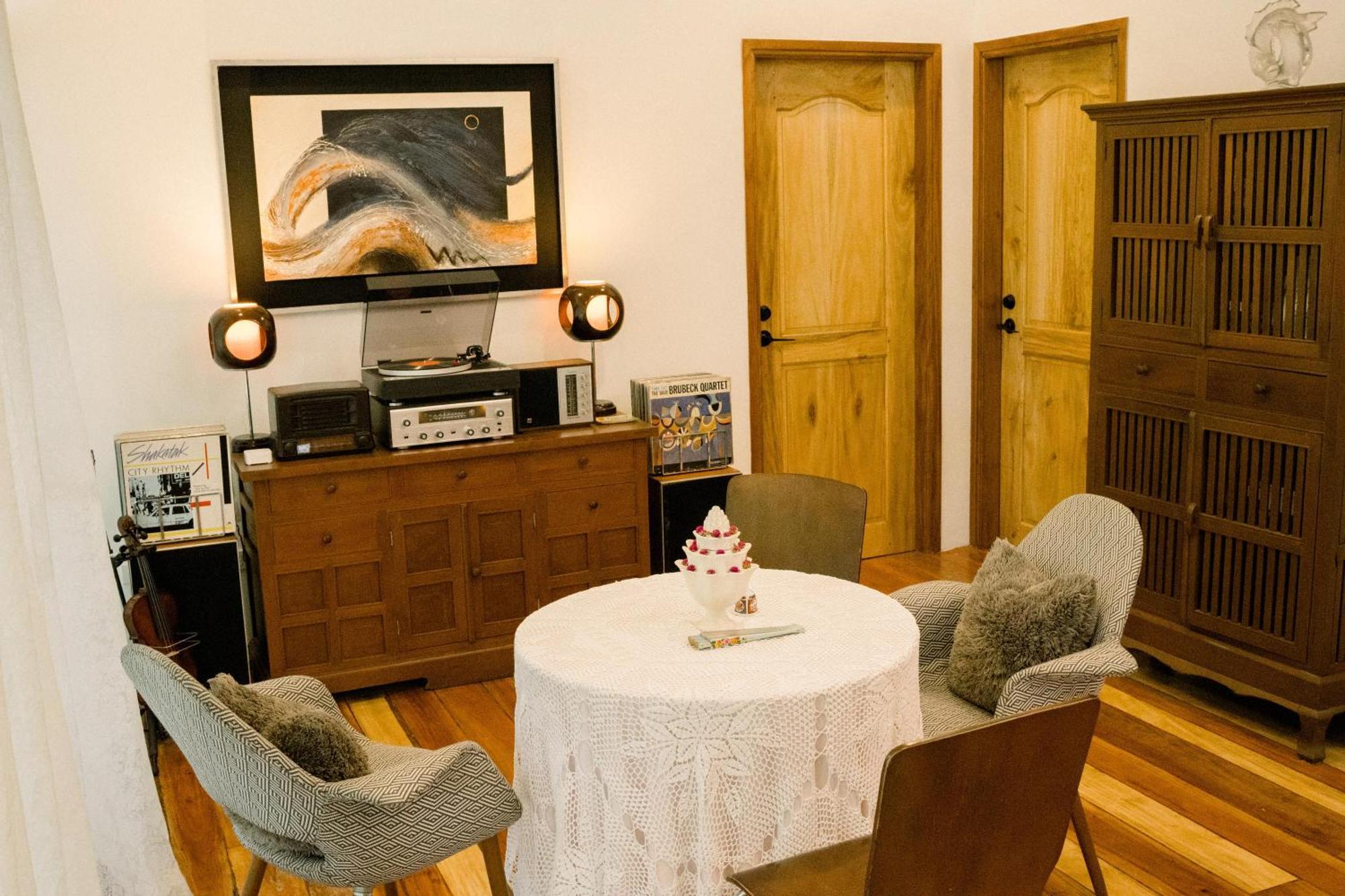 Balai Benedicere Bed & Breakfast Bacnotan Esterno foto